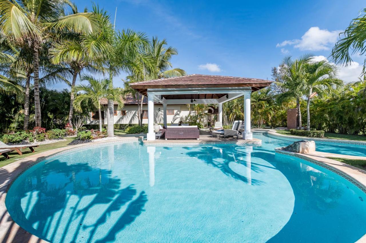 Beautiful Villa With Pool, Gym & Maid ปุนตากานา ภายนอก รูปภาพ