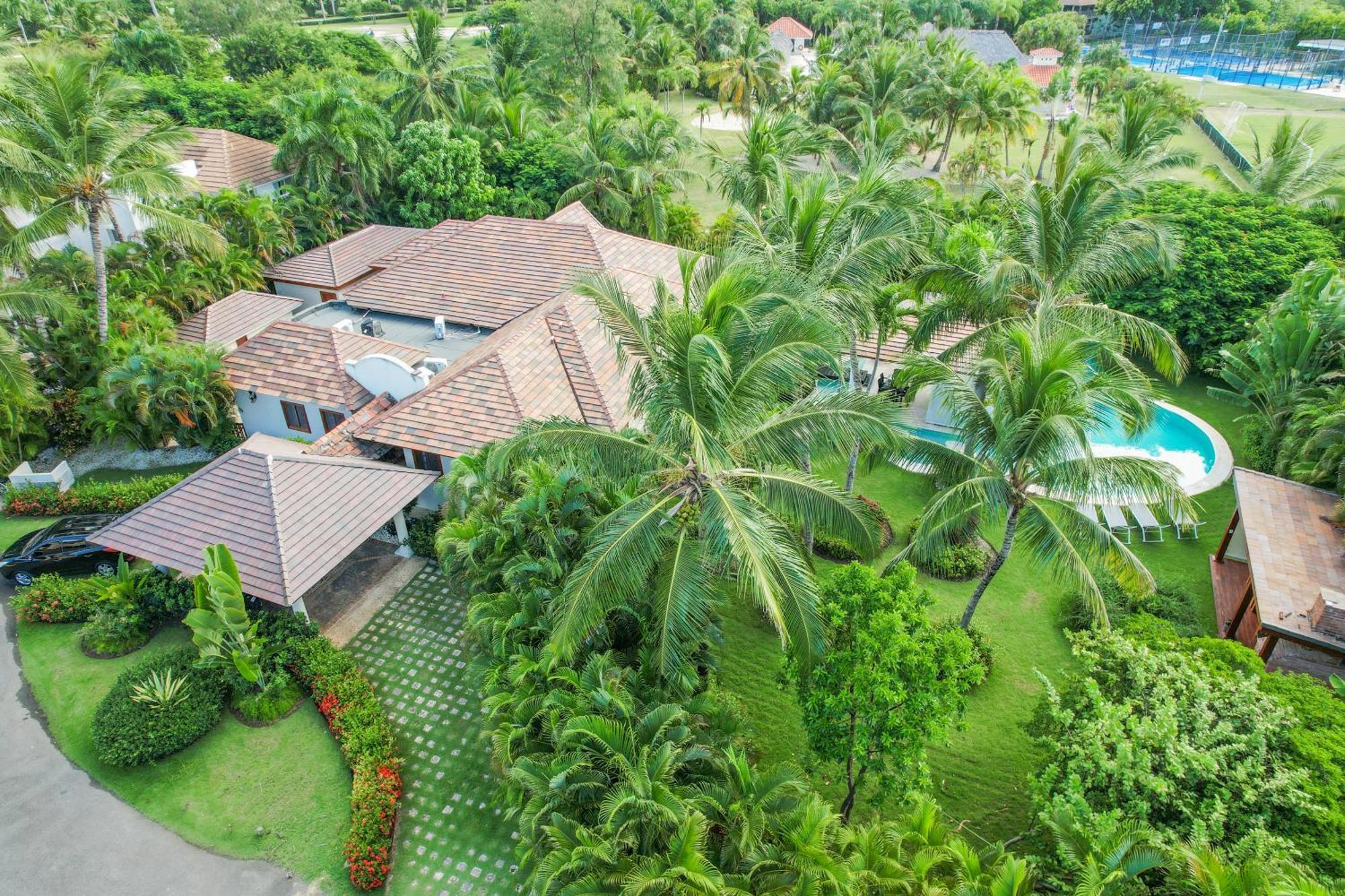 Beautiful Villa With Pool, Gym & Maid ปุนตากานา ภายนอก รูปภาพ