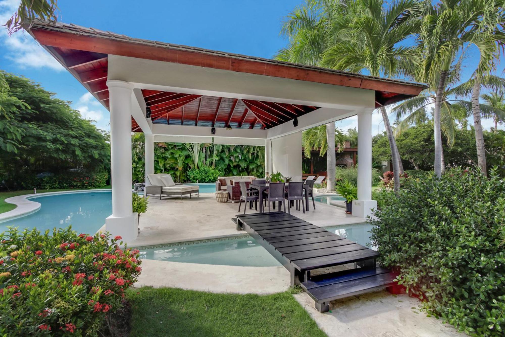 Beautiful Villa With Pool, Gym & Maid ปุนตากานา ภายนอก รูปภาพ