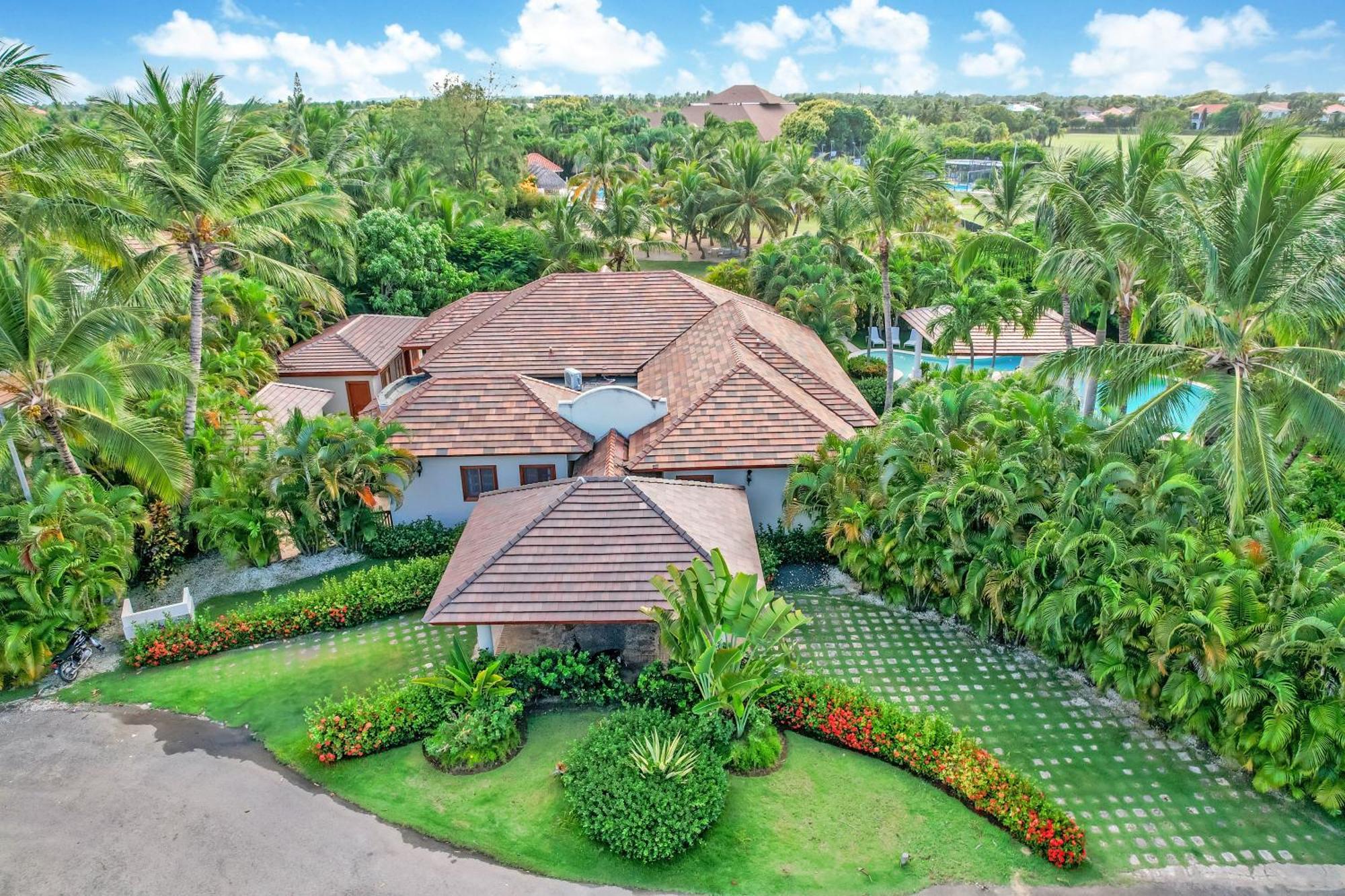 Beautiful Villa With Pool, Gym & Maid ปุนตากานา ภายนอก รูปภาพ