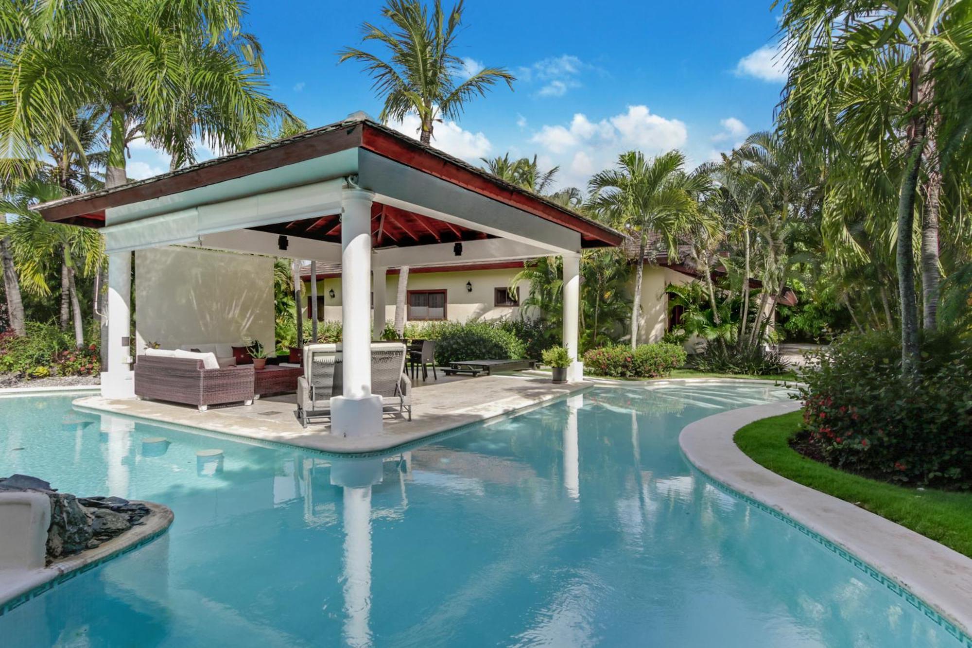 Beautiful Villa With Pool, Gym & Maid ปุนตากานา ภายนอก รูปภาพ