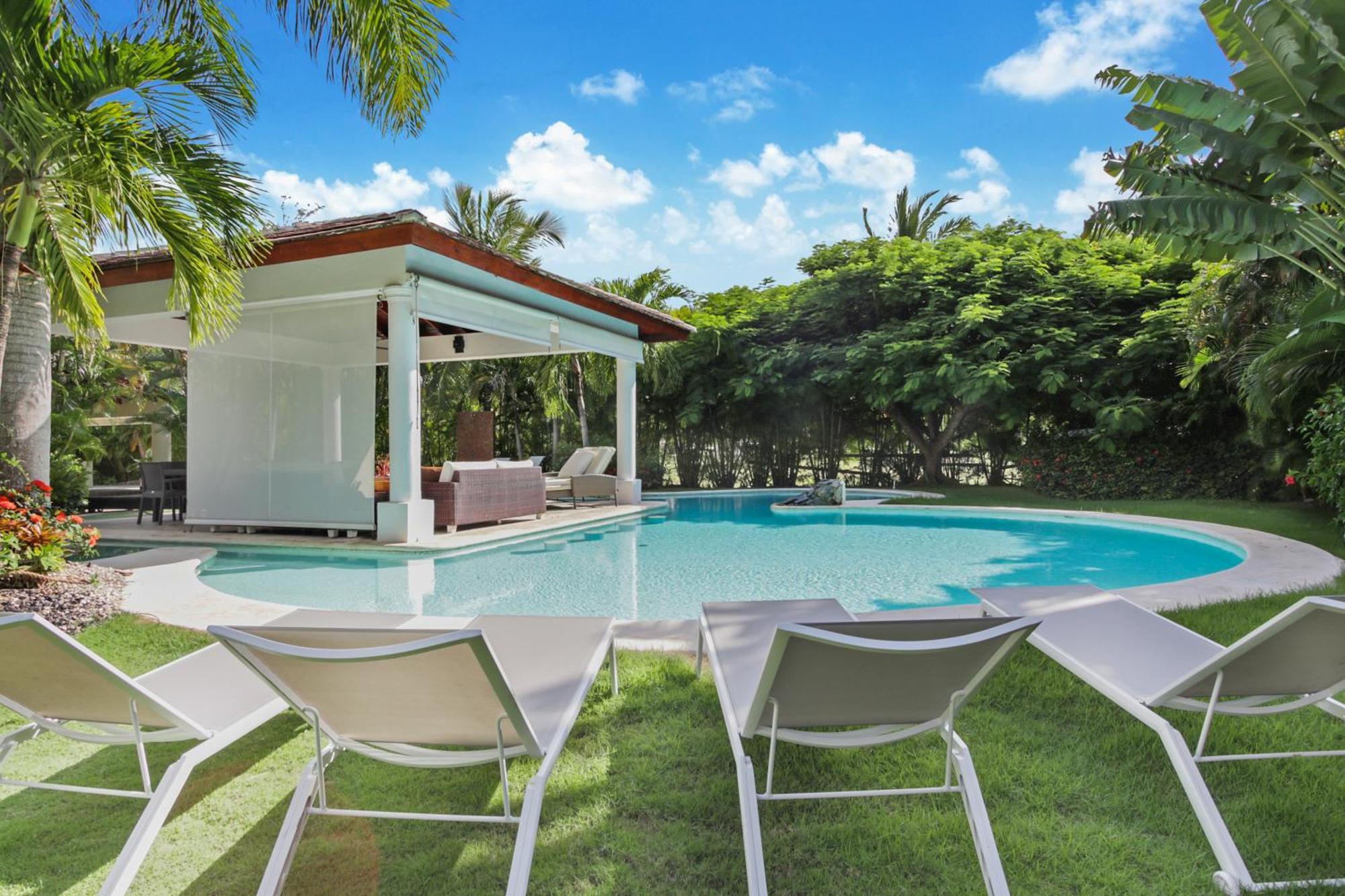 Beautiful Villa With Pool, Gym & Maid ปุนตากานา ภายนอก รูปภาพ