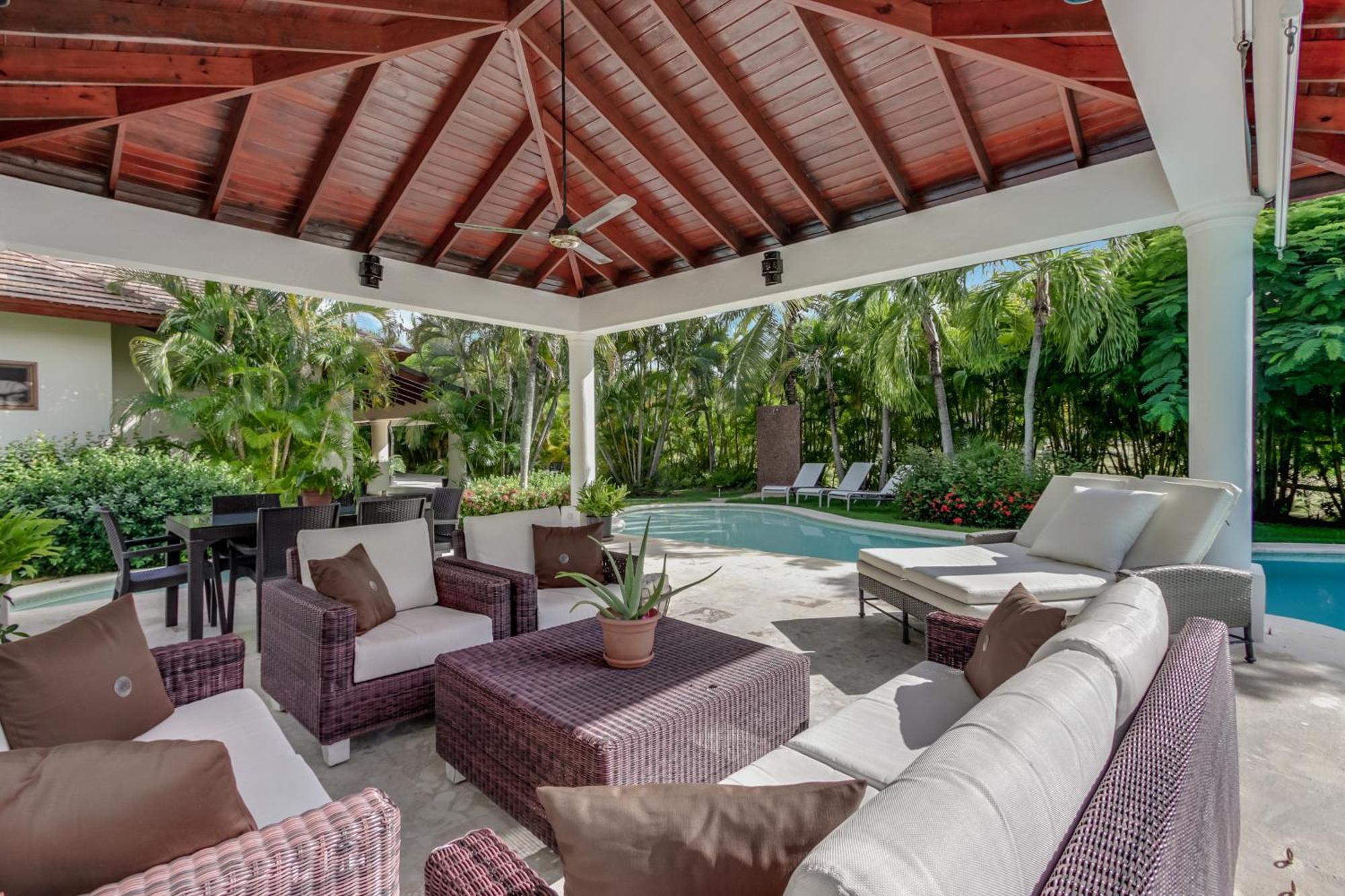 Beautiful Villa With Pool, Gym & Maid ปุนตากานา ภายนอก รูปภาพ