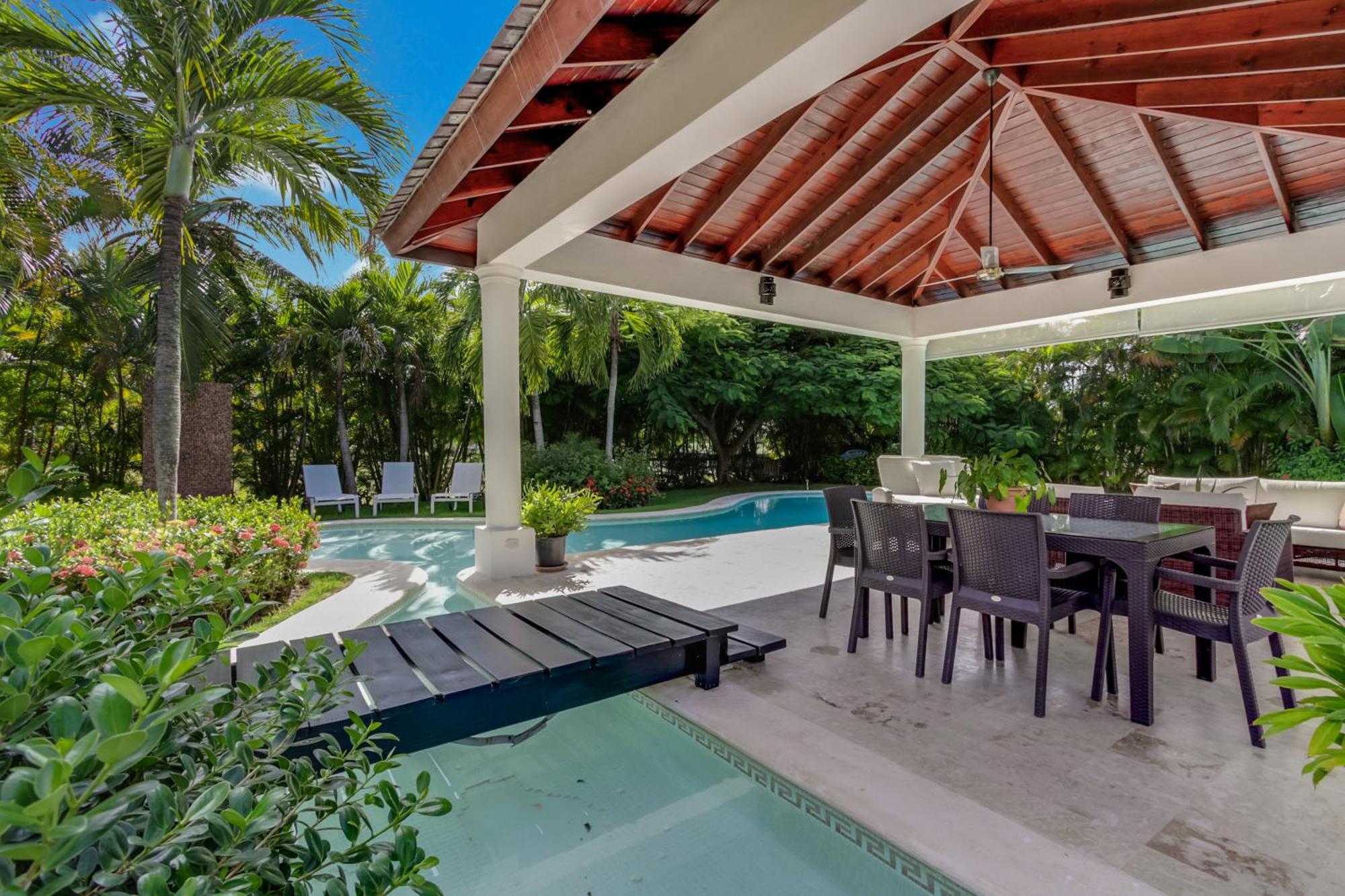 Beautiful Villa With Pool, Gym & Maid ปุนตากานา ภายนอก รูปภาพ