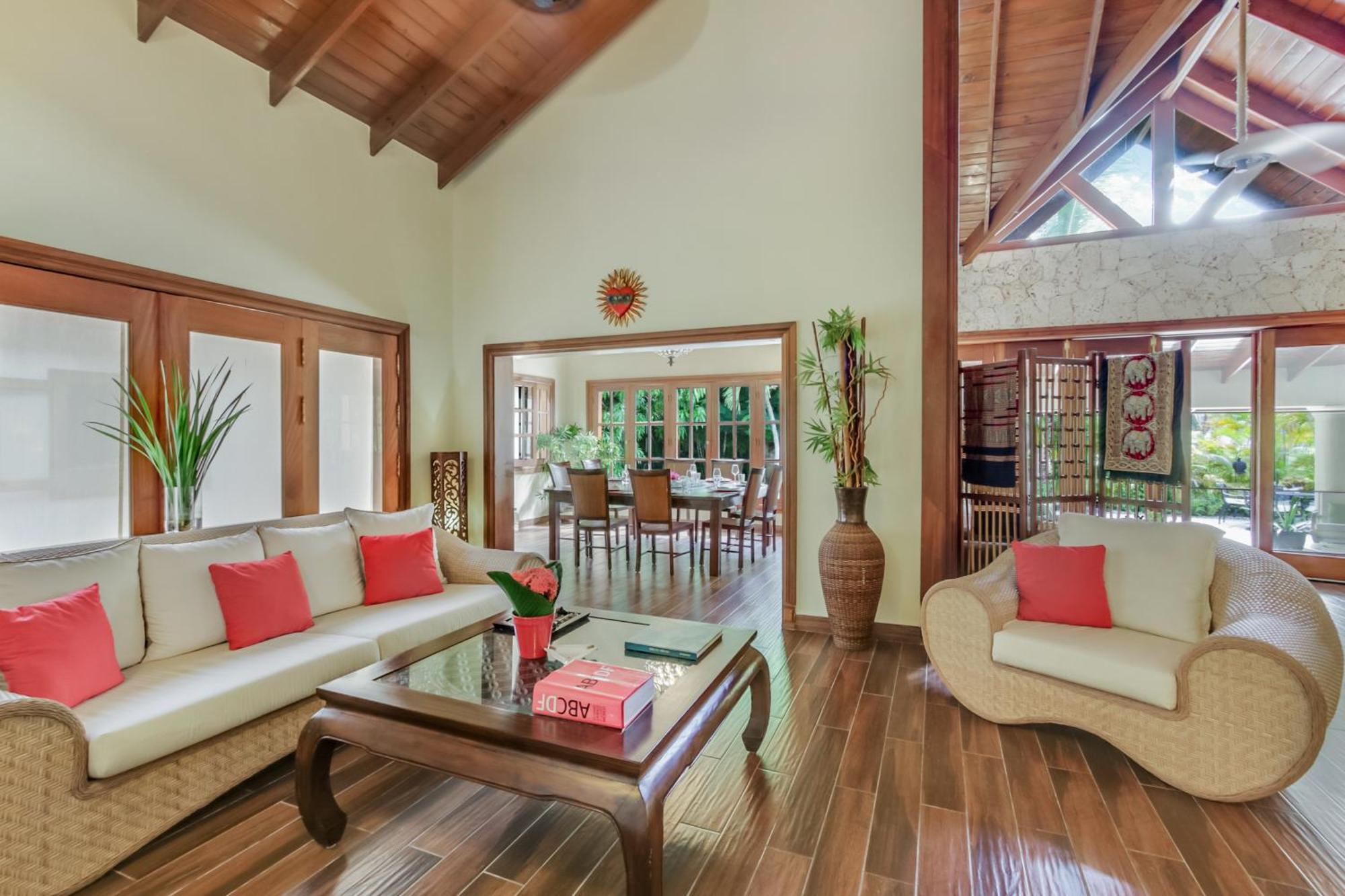 Beautiful Villa With Pool, Gym & Maid ปุนตากานา ภายนอก รูปภาพ