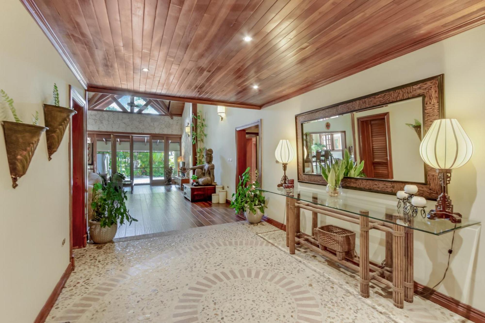 Beautiful Villa With Pool, Gym & Maid ปุนตากานา ภายนอก รูปภาพ