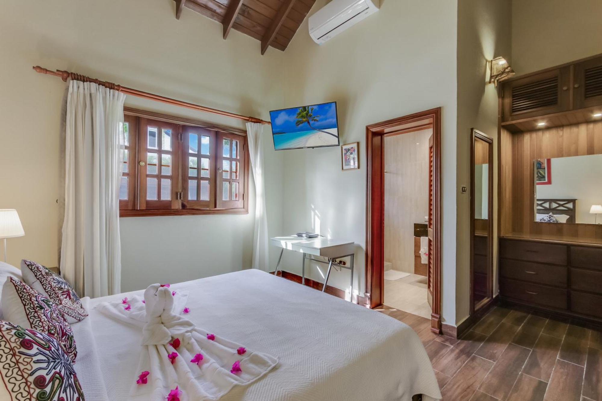 Beautiful Villa With Pool, Gym & Maid ปุนตากานา ภายนอก รูปภาพ